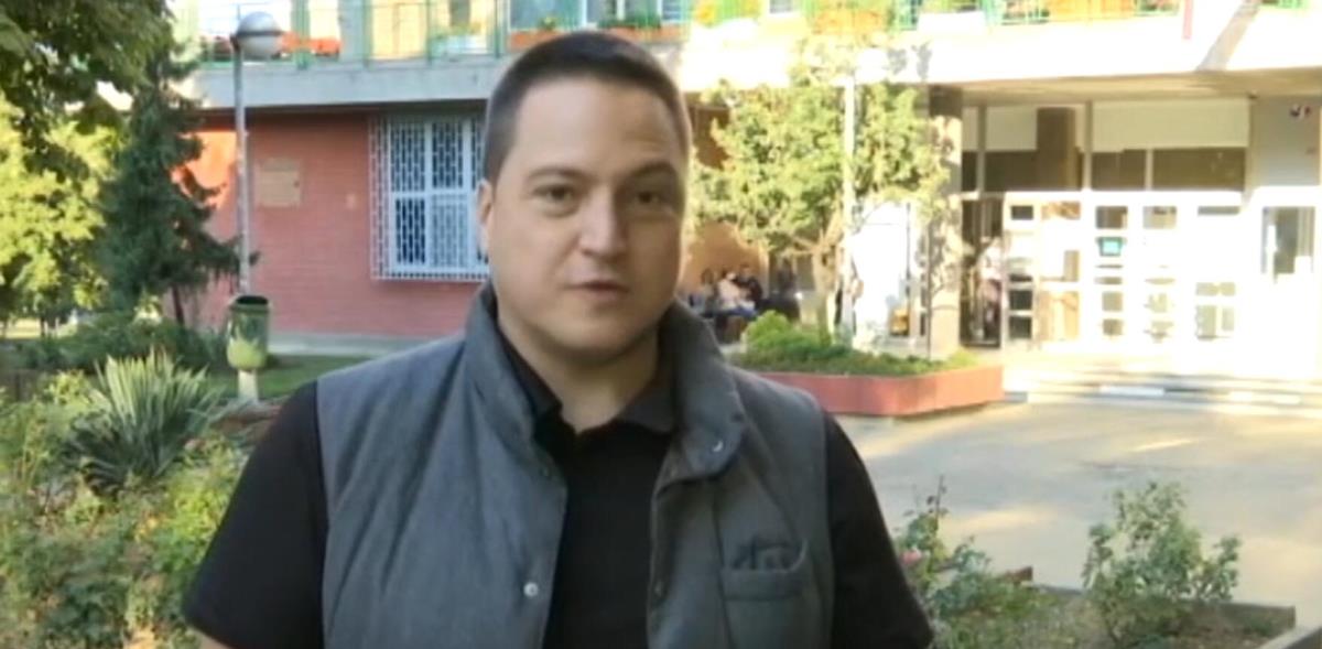 MINISTAR RUŽIĆ: Od ponedeljka će manje škola raditi po kombinovanom ...