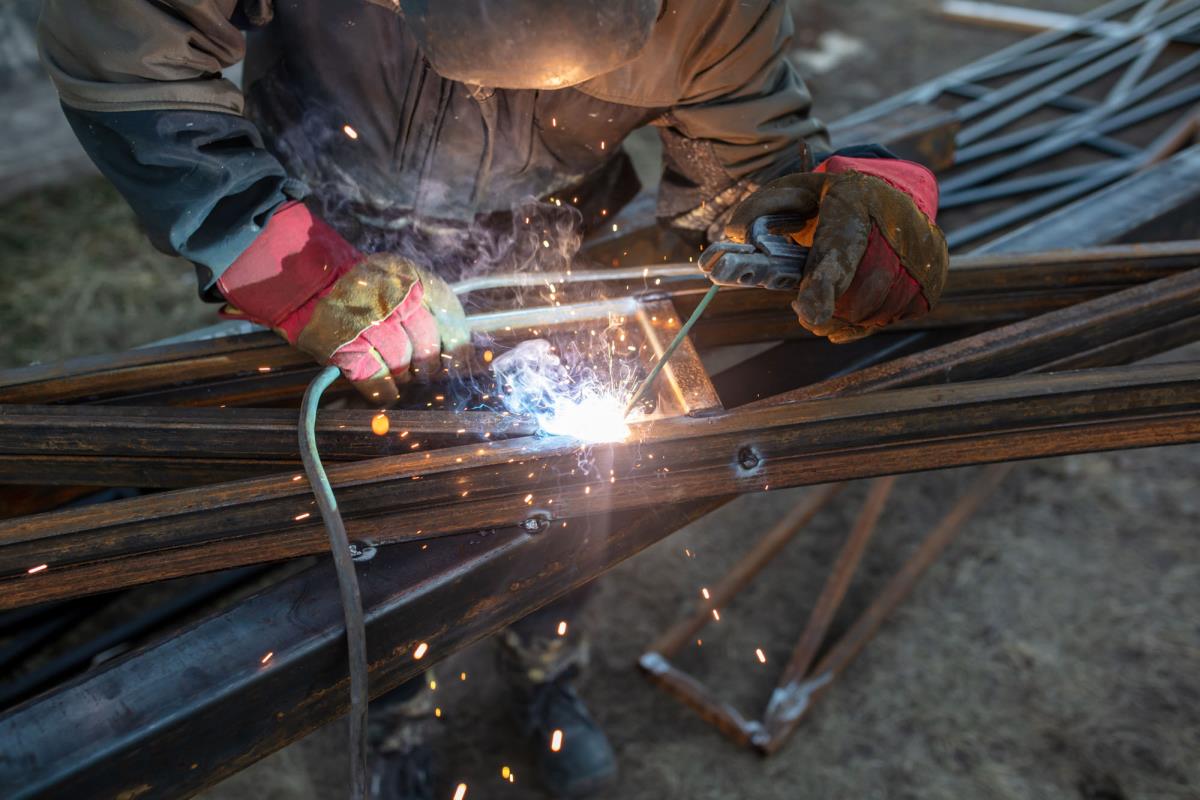 Lukin zanat sve traženiji u svetu: Ove veštine nikada ne izlaze iz mode, sve više su zainteresovani za ovaj posao Lukin zanat sve traženiji u svetu: Ove veštine nikada ne izlaze iz mode, sve više su zainteresovani za ovaj posao