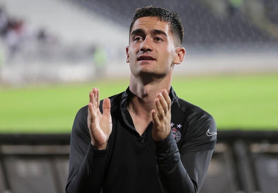 DOSTA JE BILO... ZEZANJA! Saša Zdjelar lupio šakom o sto u Humskoj! Kép