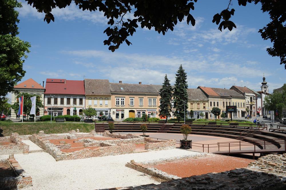Dve parcele u Sremskoj Mitrovici prodate za više od 35.000 evra po hektaru: Srem se i dalje drži među najskupljim krajevima u Srbiji za obradivo zemljište
