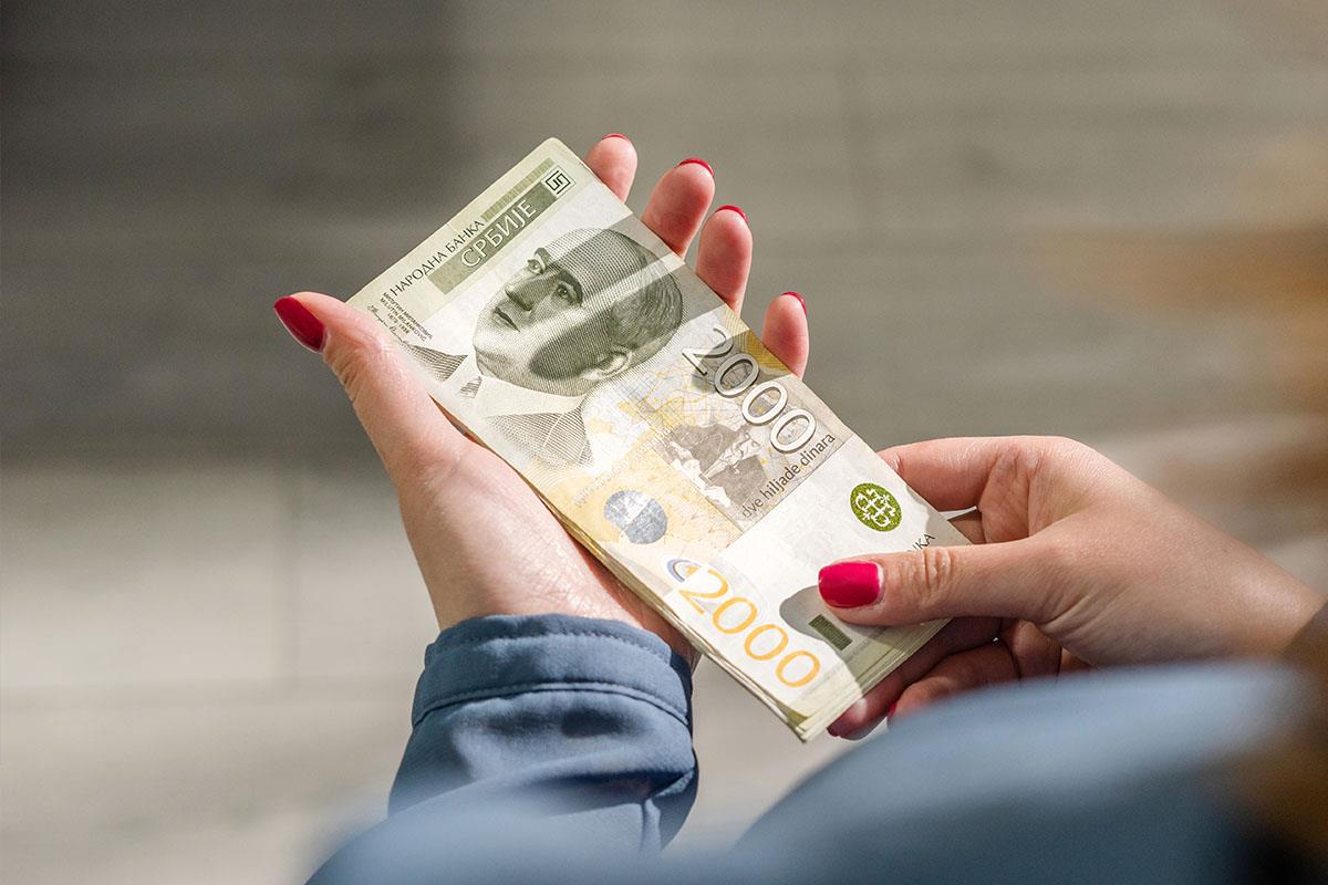 Dinar stabilan: Zvaničan srednji kurs je 117,0871 Dinar stabilan: Zvaničan srednji kurs je 117,0871