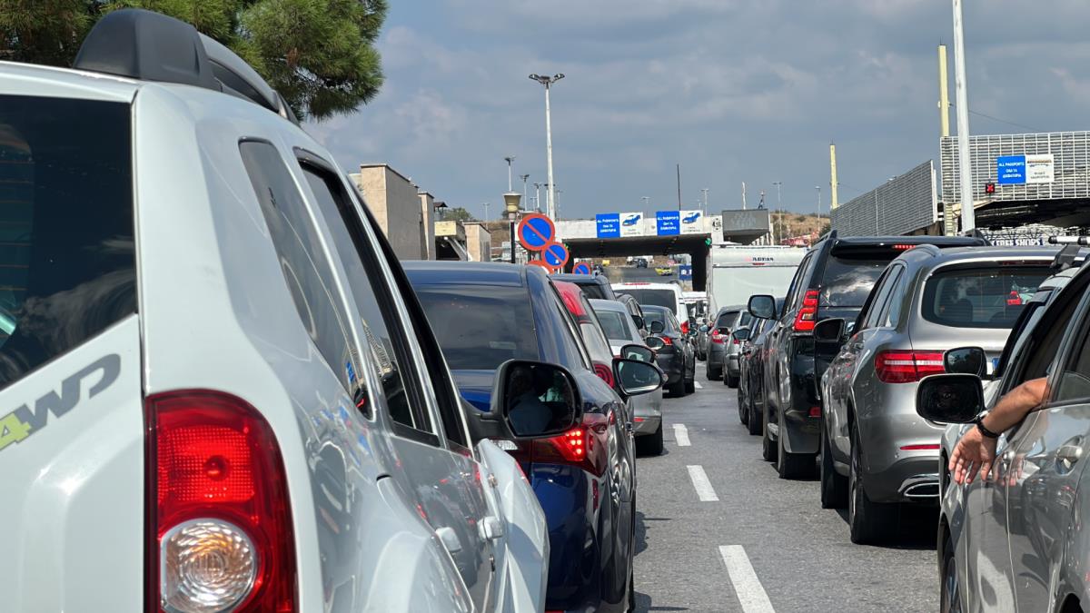 Ako idete u Grčku na more ovo obavezno morate znati! Posebno važi za vozače! U kolima morate imati ove stvari, inače platićete debelu kaznu Ako idete u Grčku na more ovo obavezno morate znati! Posebno važi za vozače! U kolima morate imati ove stvari, inače platićete debelu kaznu