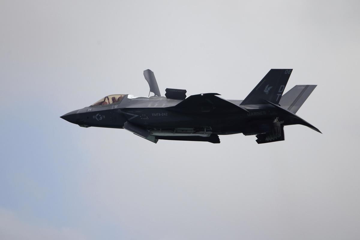 THIS IS HOW THE IRANIANS HIT THE POWERFUL AMERICAN F-35: Plane shot down from the ground by the Revolutionary Guard system! Pilot in stable condition (VIDEO)