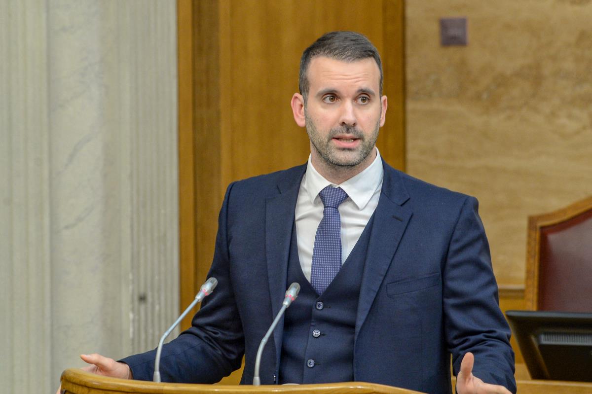 AST I BRUKA IVE DOVIJEKA IZDAJA Milojko Spaji Nikakav Problem ast-i-bruka-ive-dovijeka-izdaja-milojko-spaji-nikakav-problem