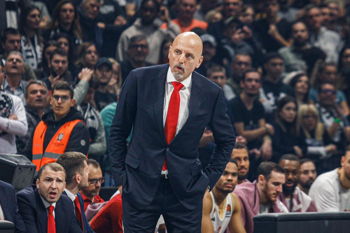 "THAT'S A GOOD PROVOCATION, BUT I DON'T UNDERSTAND" Obradović reacted heatedly to a journalist's question