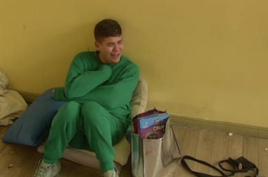 "ZLOBNA SI I POHLEPNA" Uroš udario žestoko na Sofiju: Haos u Eliti Kép