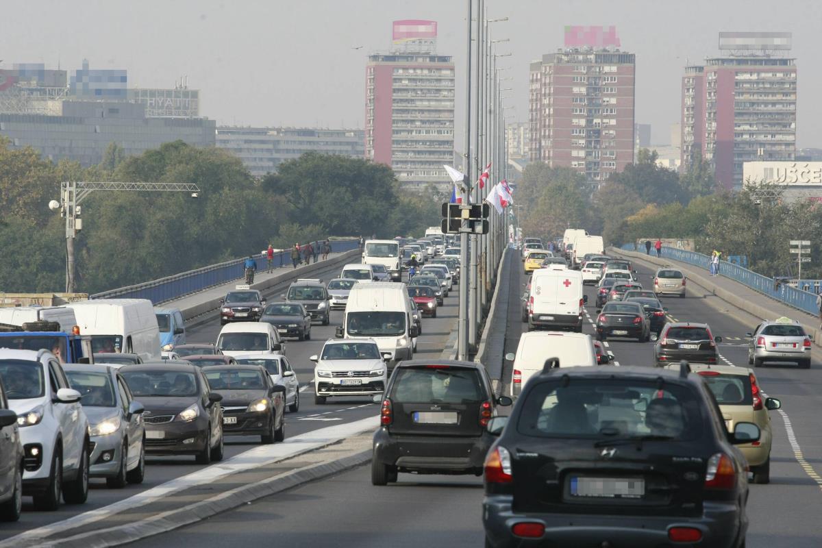 Kazna manje za vozače u Srbiji: Od danas mogu da odahnu - Jedna obaveza prestaje da važi, ali evo do kada Kazna manje za vozače u Srbiji: Od danas mogu da odahnu - Jedna obaveza prestaje da važi, ali evo do kada