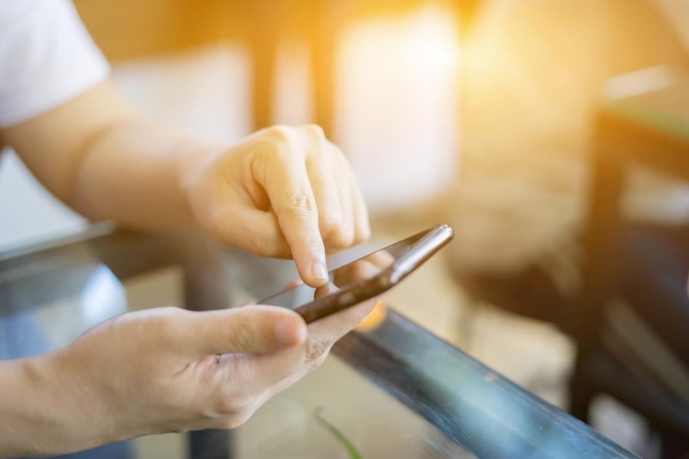 Plaćaćemo račune i slati novac na drugačiji način: Narodna banka Srbije najavila novinu koja će biti prava revolucija u prenosu novca Plaćaćemo račune i slati novac na drugačiji način: Narodna banka Srbije najavila novinu koja će biti prava revolucija u prenosu novca