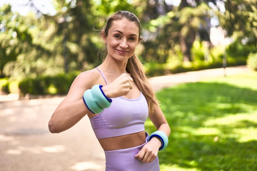 Uz ovaj trik imaćete definisane ruke uz malo napora | Zdravlje Kurir