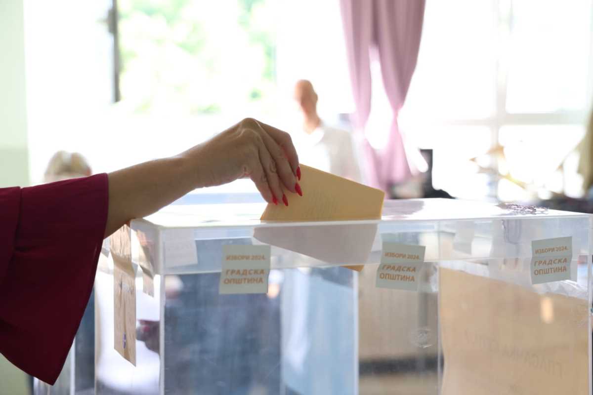 VOTING SILENCE BEGINS Local elections in 10 municipalities on Sunday
