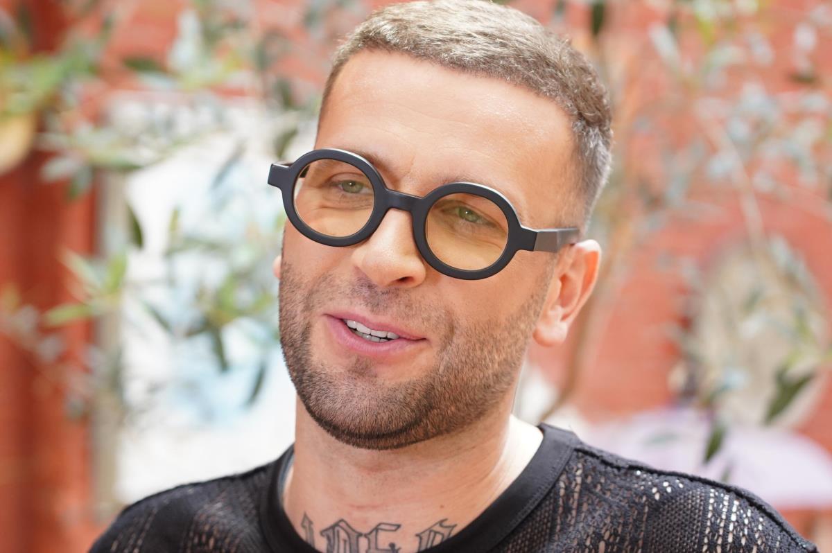 "KAD JE NAJTEŽE TREBA OSTATI ŠMEKER I GOSPODIN" Vlada Savić o odnosu sa bivšom suprugom: Nema tu recepta... Kép