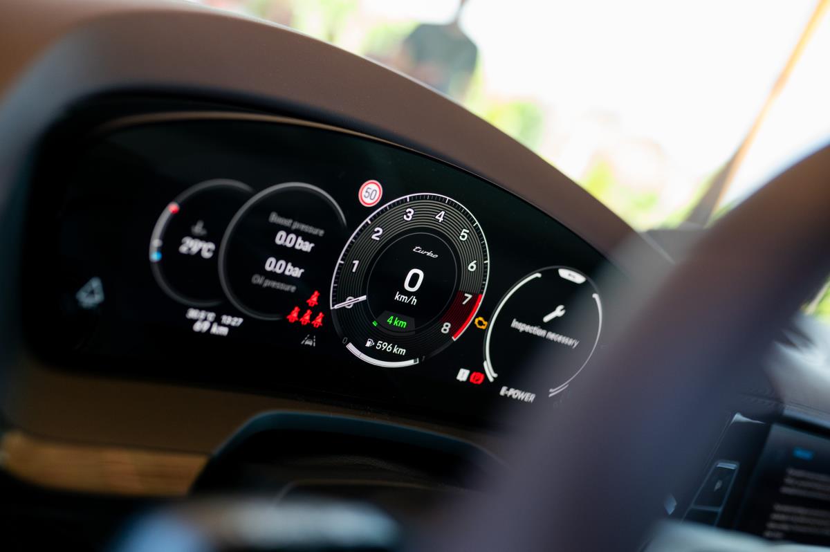 Porše SE vraća vojnoj industriji? U automobilskom divu na ovakvu ideju su došli zbog ogromnih gubitaka Porše SE vraća vojnoj industriji? U automobilskom divu na ovakvu ideju su došli zbog ogromnih gubitaka