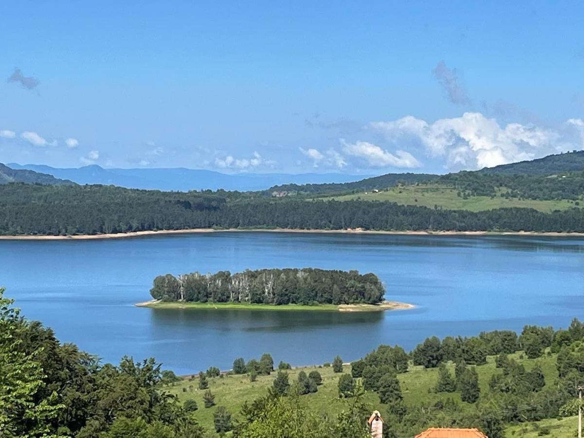 Vlasinsko Jezero Omiljena Destinacija Srba Kurir vlasinsko-jezero-omiljena-destinacija-srba-kurir
