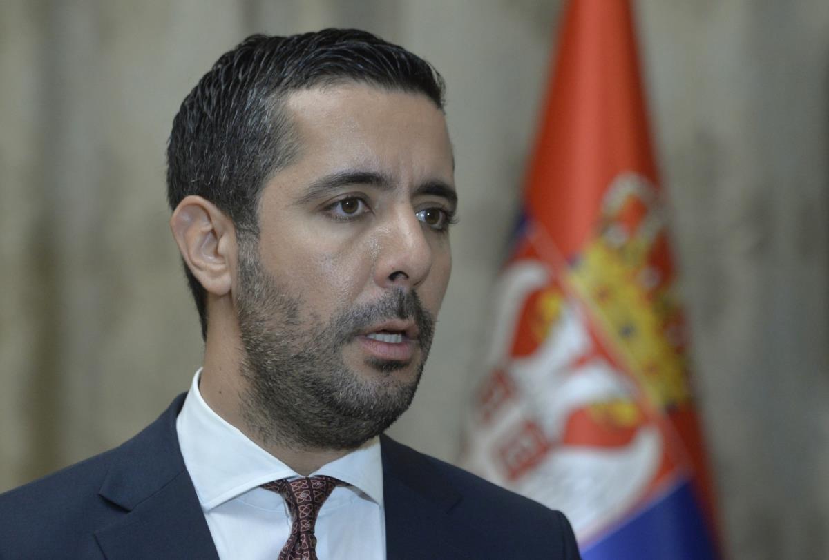 PRISTUPAČNA KUPOVINA NAJVAŽNIJIH ŽIVOTNIH NAMIRNICA Momirović: Akcija "Najbolja cena" smanjuje inflaciju ispod 4% PRISTUPAČNA KUPOVINA NAJVAŽNIJIH ŽIVOTNIH NAMIRNICA Momirović: Akcija "Najbolja cena" smanjuje inflaciju ispod 4%