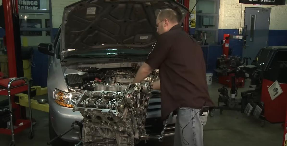 Čak 60 odsto ovih zanatlija posluje na crno: Niko ih ne kontroliše, a dobri radnici se plaćaju kao "suvo zlato" Čak 60 odsto ovih zanatlija posluje na crno: Niko ih ne kontroliše, a dobri radnici se plaćaju kao "suvo zlato"