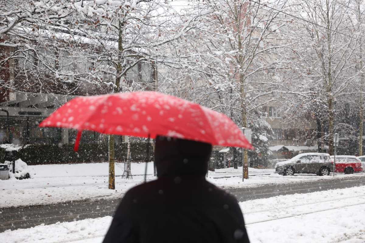 Najnovija vremenska prognoza: Tokom noći sneg u Srbiji, oglasio se RHMZ -  temperatura pada na minus 10, pred nama su ledene noći! Evo kako će biti za vikend