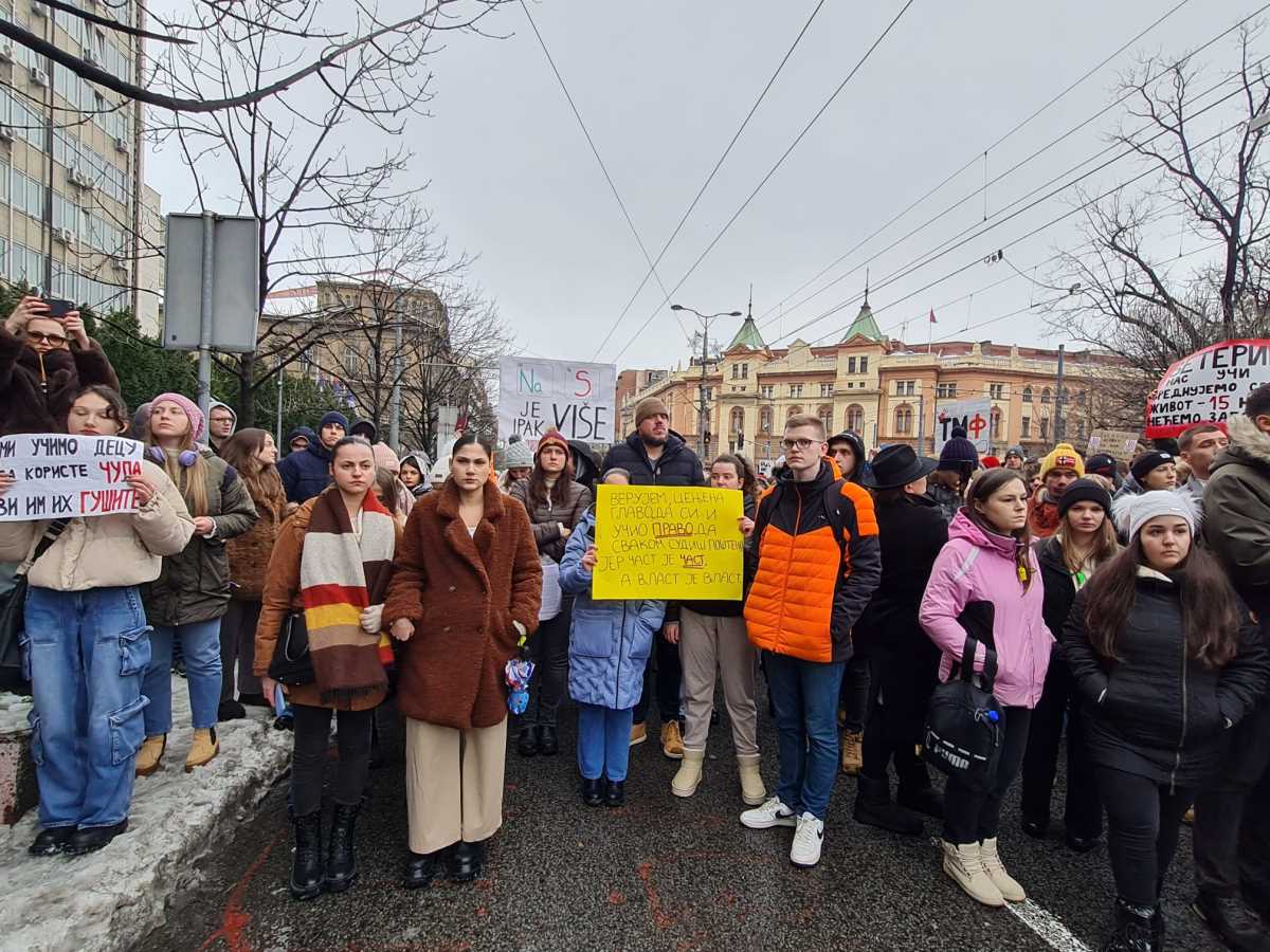 STUDENTI U BLOKADI SE OGRAĐUJU OD SAMOVOLJE JELENE STANOJEVIĆ I BORISA KOJČINOVIĆA! O tajnom sastanku s Ješićem, Dinkom i Šperom: Pojedinci nisu iznad zajednice