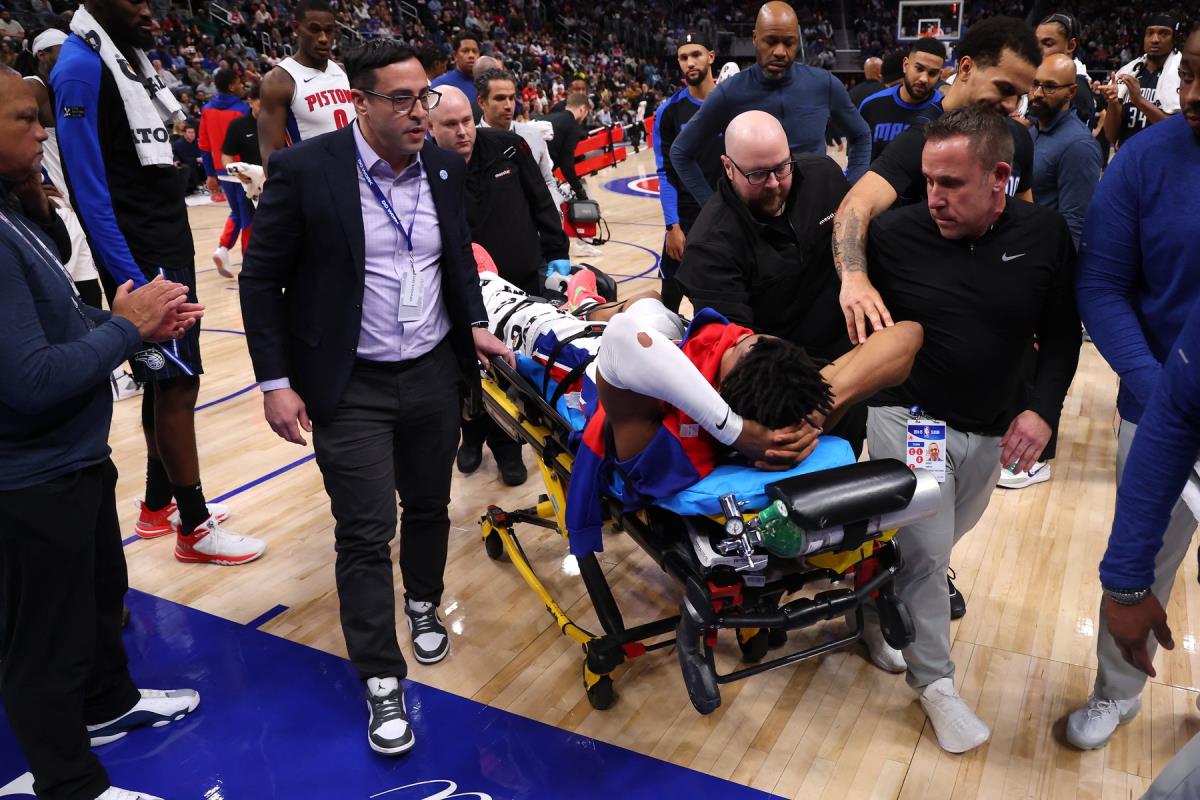 HOROR POVREDA U NBA LIGI! Cela hala se sledila posle jezivog krika! Košarkaš zaplakao kada je video rivala, uznemirujući snimci i fotke obišli planetu!