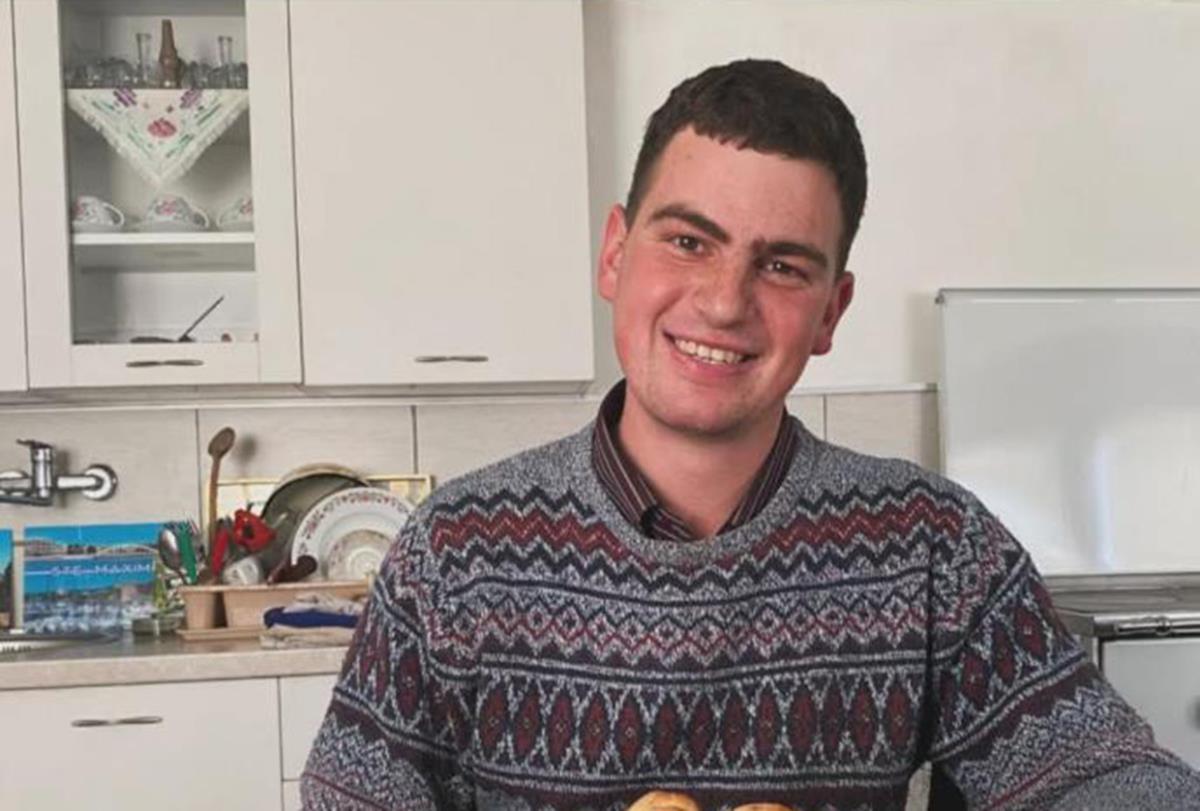 Bravo Host, Let the Youth See and Learn: Highlander Luka Showed How He Dyes Eggs, Delighting Everyone with One Move on Good Friday: He Raises Livestock and Has One Wish