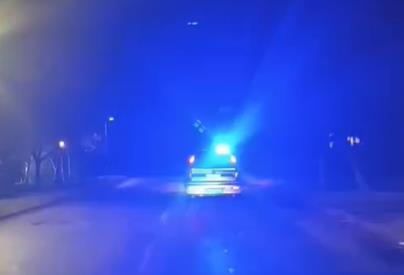 PANČEVAČKE POLICAJCE ZATEKLA NEZAMISLIVA SITUACIJA: Naišli na zabrinutog muškarca, a onda je USLEDILA FILMSKA DRAMA! Odmah zasvirale policijske sirene (VIDEO)