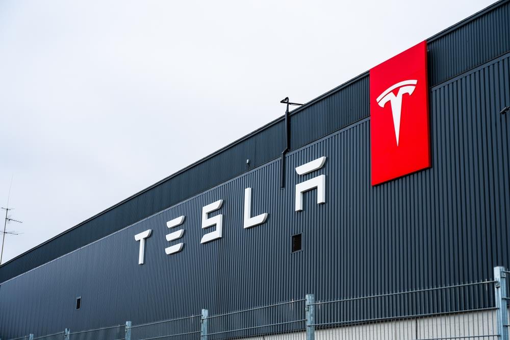 ‚‚Tesla‚‚ obara sve rekorde – Ulagači u njene akcije pomno prate veliki rast