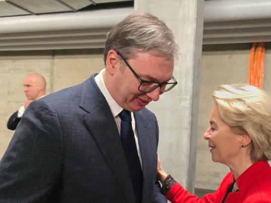 "UVEK JE LEPO SRESTI ISKRENOG PRIJATELJA SRBIJE" Vučić se u Davosu sastao sa Ursulom fon der Lajen: Evo o čemu su razgovarali (FOTO)