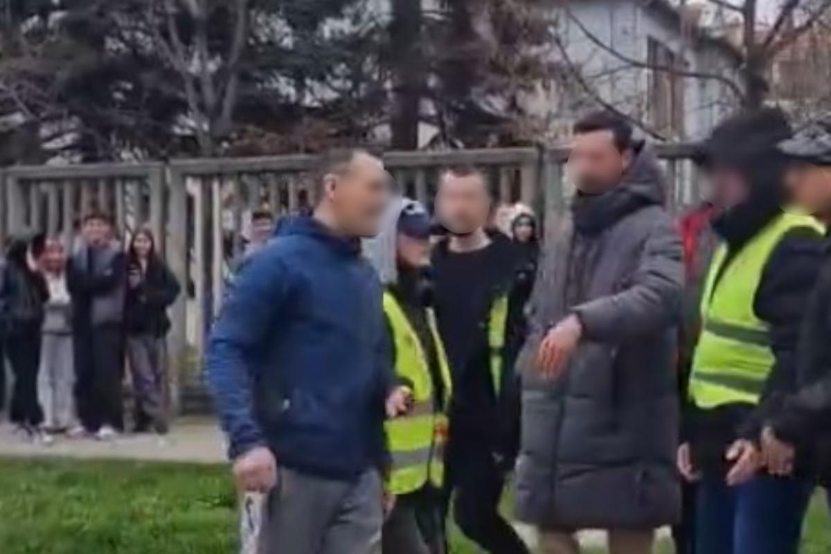 UHAPŠEN MUŠKARAC ZBOG PRETNJI UČESNICIMA PROTESTA U NOVOM SADU: MUP ekspresno reagovao, evo šta su poručili iz policije