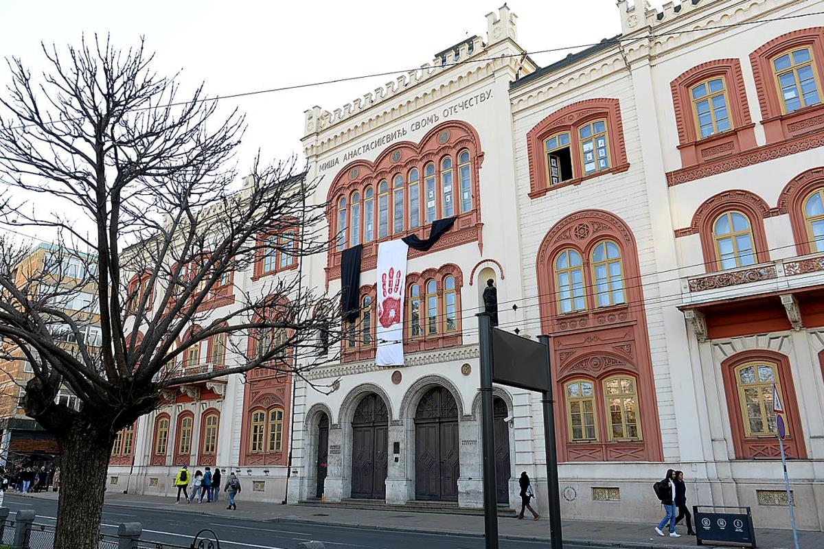 REKTORI I DEKANI SE SAKRILI U MIŠJE RUPE: Nemaju plan za nadoknadu nastave?