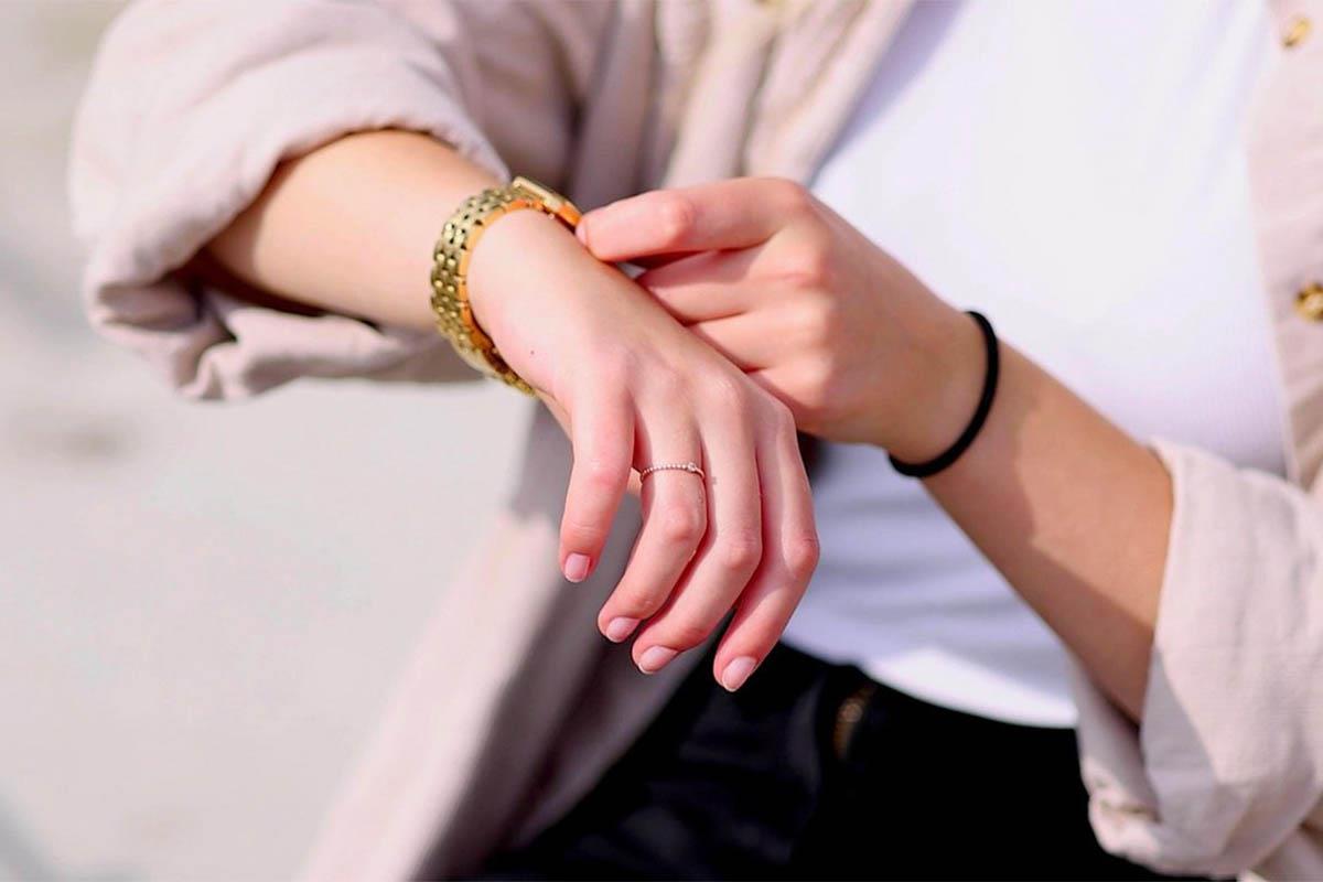 Francuzi napravili ručni spejs-šatl! Da li možete da zamislite sat bez kazaljki? E pa, sada možete i da ga kupite! (foto) Francuzi napravili ručni spejs-šatl! Da li možete da zamislite sat bez kazaljki? E pa, sada možete i da ga kupite! (foto)