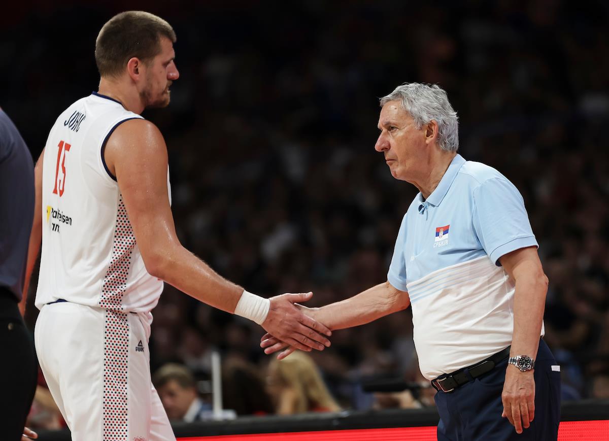 "NIJE PITANJE DA LI ŽELI, NEGO..." Svetislav Pešić surovo iskren o nastupu Nikole Jokića na Evrobasketu!