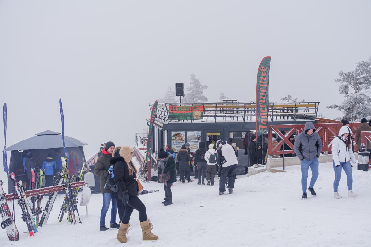 Baka Draga i "smederevac" na vrhu Tornika: Dosetila se da fenomenalnog načina da privuče turiste, ovome niko ne može da odoli (foto)