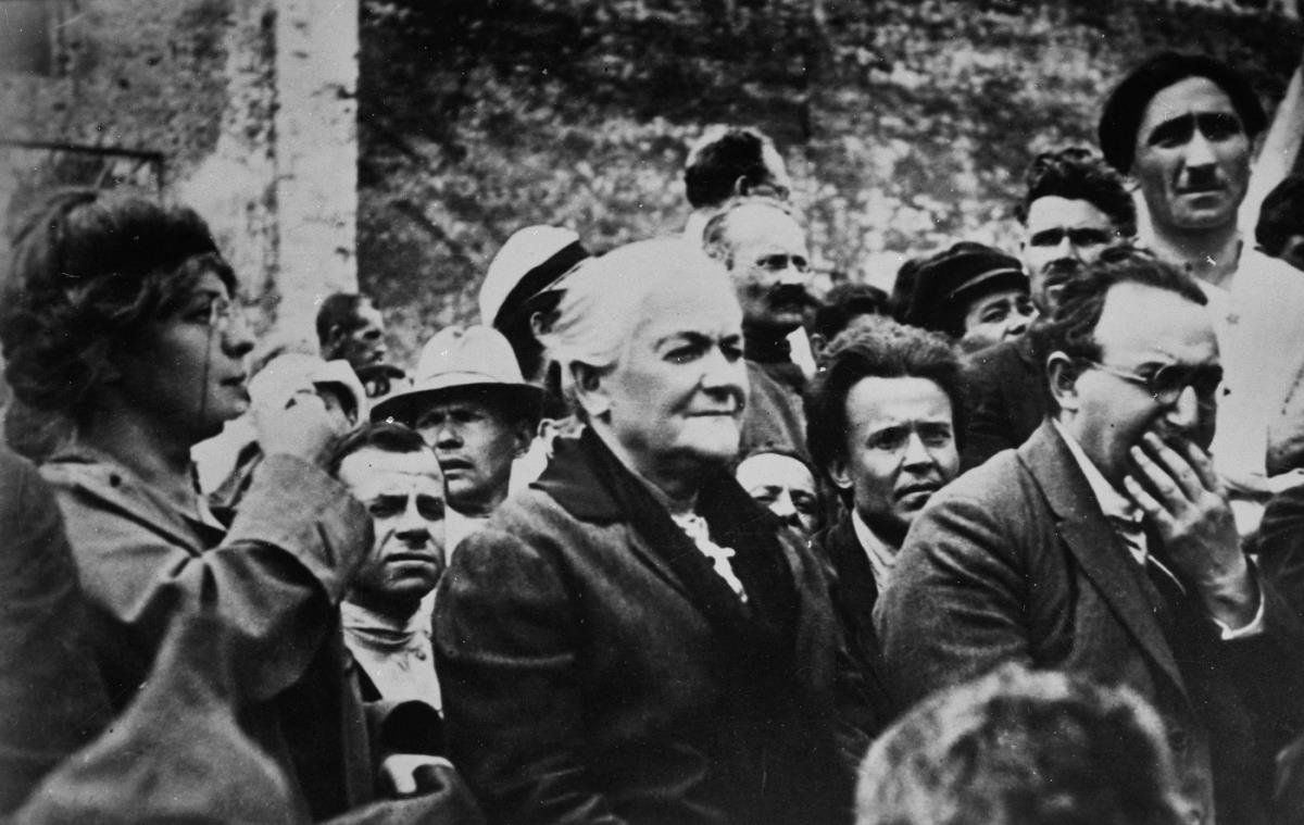 Ko je bila čuvena Klara Cetkin i šta je uradila za ženska pokolenja | Kurir