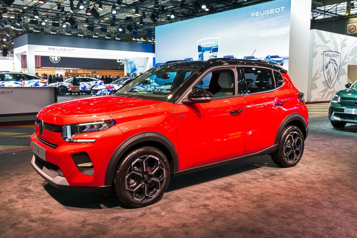 Saznajemo koliko će koštati električni citroen C3! Proizvodiće se u Kragujevcu, a ovako može da se kupi još jeftinije Saznajemo koliko će koštati električni citroen C3! Proizvodiće se u Kragujevcu, a ovako može da se kupi još jeftinije