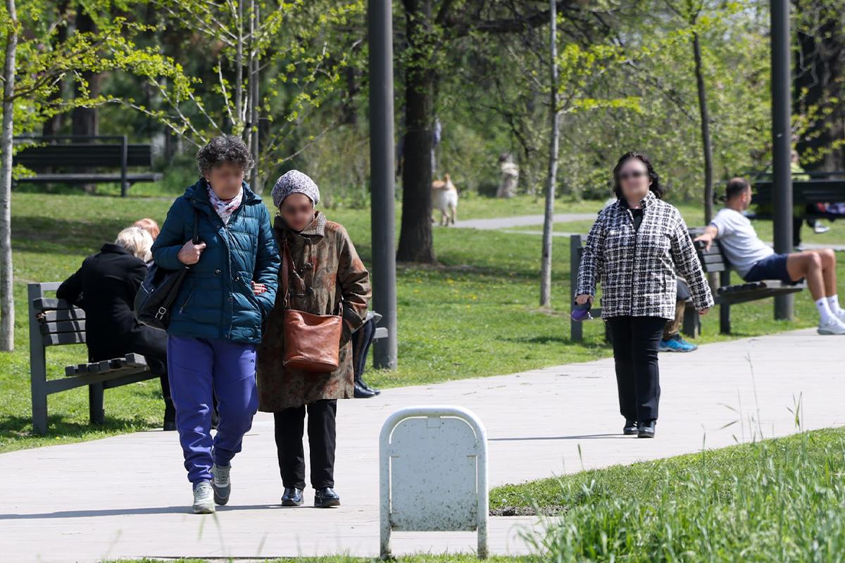 Oglasio se direktor PIO fonda: Ova grupa penzionera dobija uvećane penzije u 8 ujutru Oglasio se direktor PIO fonda: Ova grupa penzionera dobija uvećane penzije u 8 ujutru