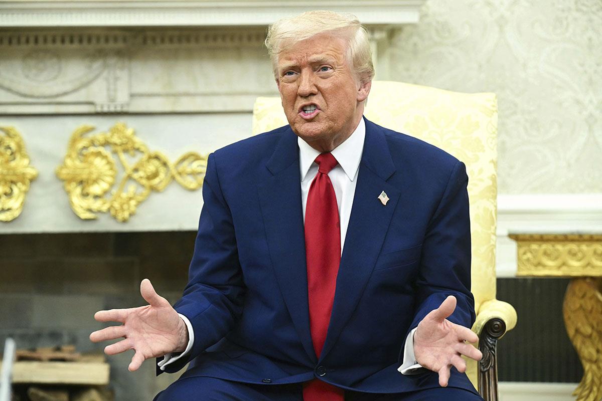 Tramp menja bajdenova ograničenja! Velike promene za američko tržište - Biće omogućen izvoz posebnih čipova Tramp menja bajdenova ograničenja! Velike promene za američko tržište - Biće omogućen izvoz posebnih čipova