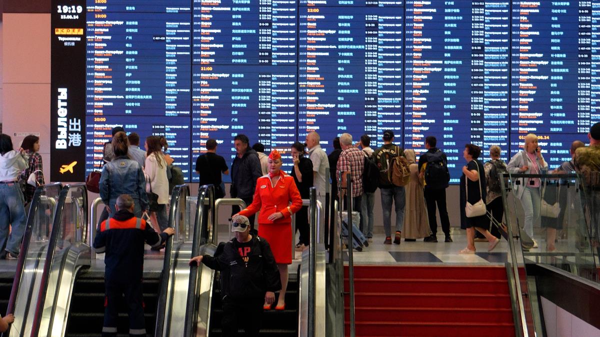 CHAOS IN FRANCE Storm Nils paralyzes railways and planes, orange weather alert due to snowstorms