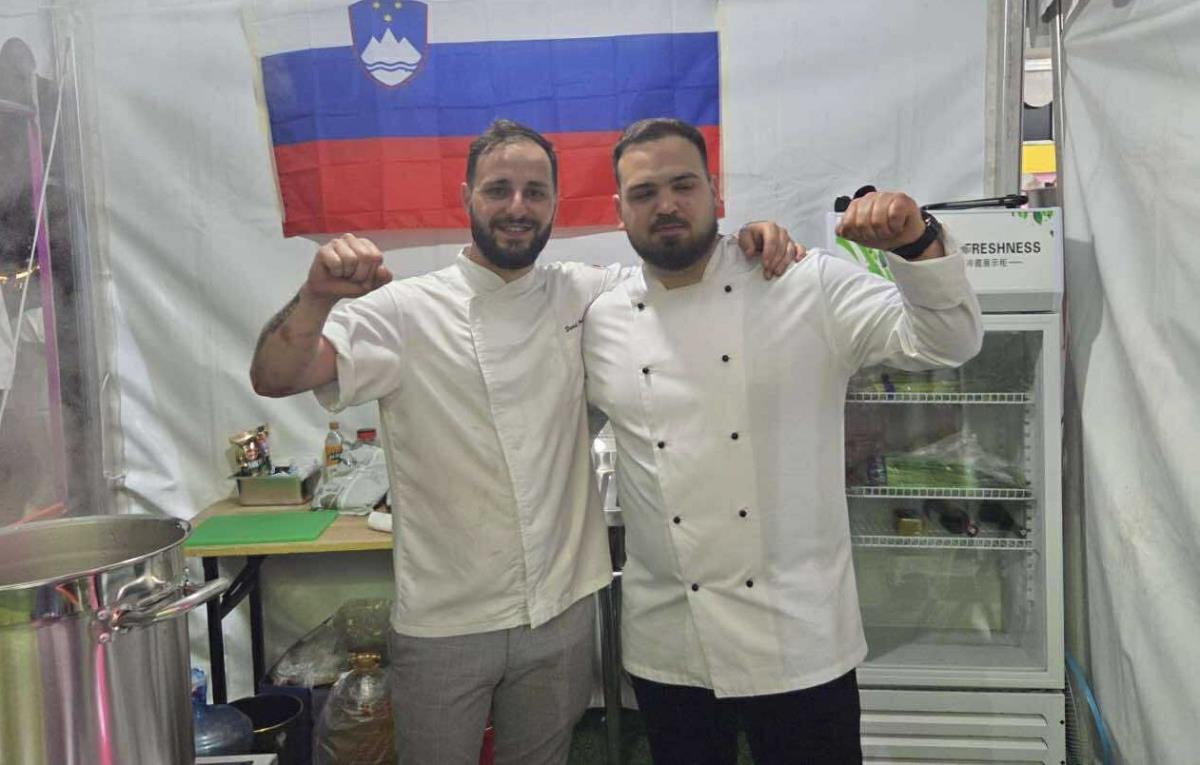 Početna plata 1.500 €, a onda se višestruko povećava: Mladi kuvar Vasilije nakon srednje škole karijeru gradi u Nemačkoj