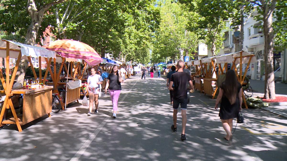 Ovo je najposećenija opština na istoku Srbije Na hiljade gostiju tokom trajanja Etnofesta: Kladovo postaje popularna turistička destinacija (foto)