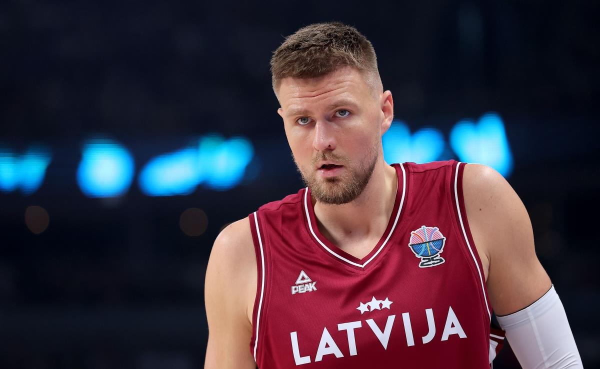 JOŠ UVEK NISU ZALEČILI POVREDE... Košarkaši Atlante Porzingis i Rizaše odsustvuju još nedelju dana