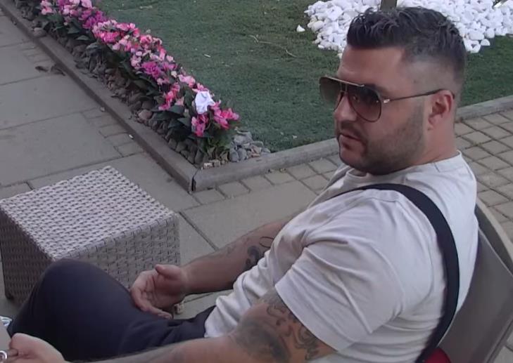 ASMIN U LJUBAVNOM PAKLU! Nakon Filipa Cara besan i na Filipa Đukića: Razlog je ŽENA Kép