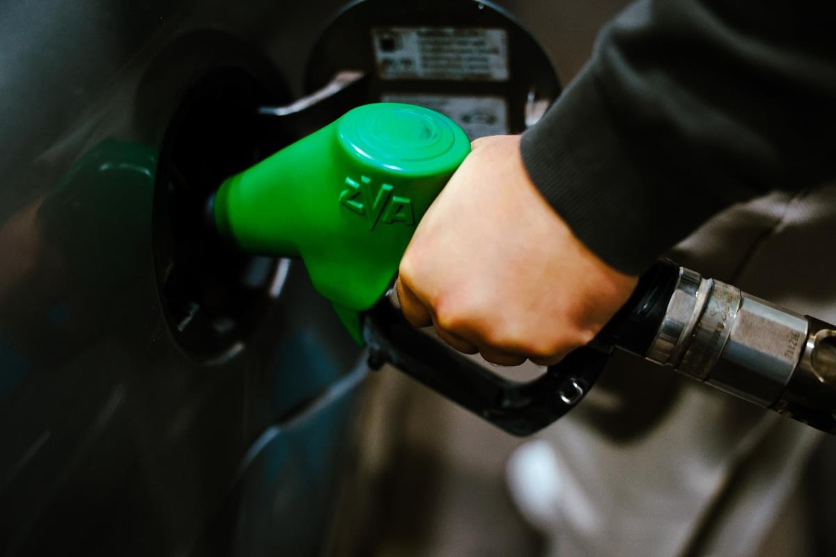 Ogromne razlike u cenama goriva u EU: Najskuplji gas u Hrvatskoj, ova mala zemlja ima najjeftiniji benzin i dizel Ogromne razlike u cenama goriva u EU: Najskuplji gas u Hrvatskoj, ova mala zemlja ima najjeftiniji benzin i dizel