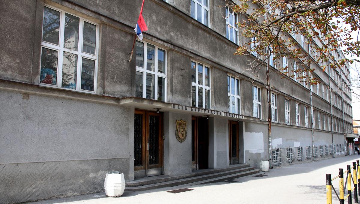 Oglasilo se Ministarstvo prosvete o Petoj beogradskoj gimnaziji: Otkrili su šta je prioritet, komunalne službe hitno da reaguju Oglasilo se Ministarstvo prosvete o Petoj beogradskoj gimnaziji: Otkrili su šta je prioritet, komunalne službe hitno da reaguju