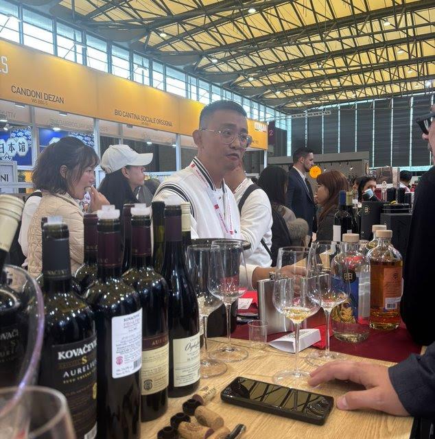 Srbija ponovo na ProWine Shanghai: 21 kompanija predstavlja autentična vina i destilate, naše sorte u centru pažnje Srbija ponovo na ProWine Shanghai: 21 kompanija predstavlja autentična vina i destilate, naše sorte u centru pažnje