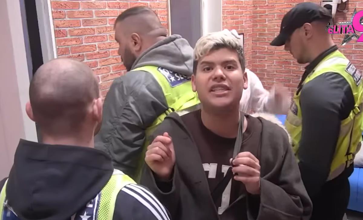 PONADAO SE POMIRENJU I IZVINJENJU, A USLEDIO HLADAN TUŠ Uroš pokušao da spusti loptu, a cimerka ga urnisala rečima! Kép