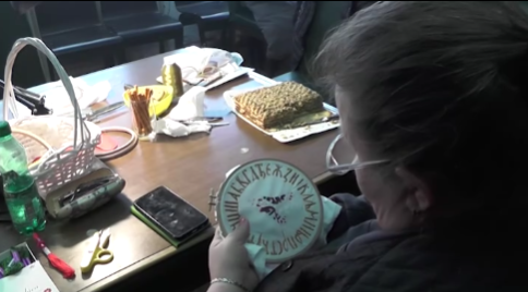 Kad tradicija postane preduzetništvo! Ako ovo znate da radite, možete i dobro da naplatite: Nije potrebno ulaganje, samo precizna ruka (foto) Kad tradicija postane preduzetništvo! Ako ovo znate da radite, možete i dobro da naplatite: Nije potrebno ulaganje, samo precizna ruka (foto)