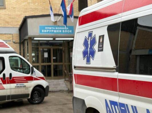 VANREDNA MERA: Bolnica u Sremskoj Mitrovici zabranila posete pacijentima do daljeg VANREDNA MERA: Bolnica u Sremskoj Mitrovici zabranila posete pacijentima do daljeg