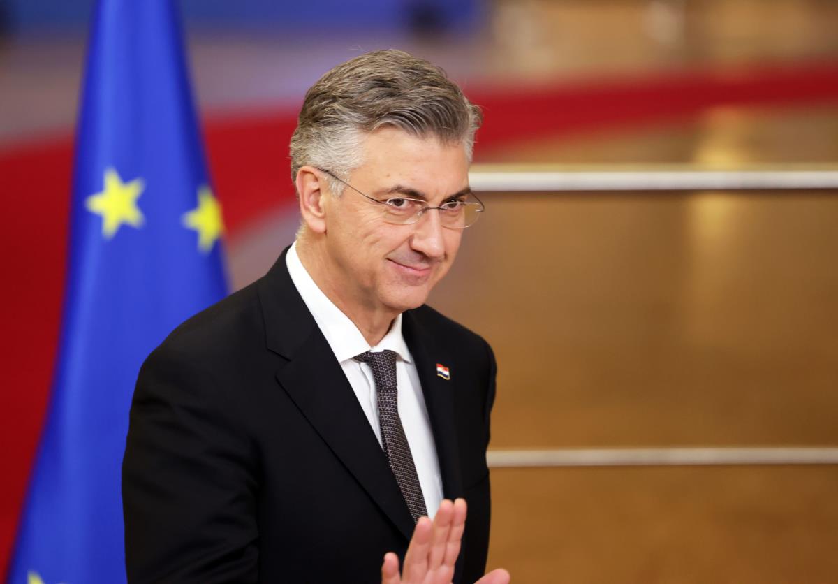 PLENKOVIĆ WANTS TO REPORT SERBIA TO NATO! "Big and strong" Croats are bothered by missiles on Serbian "Migs", but not by the Zagreb-Tirana-Pristina military alliance