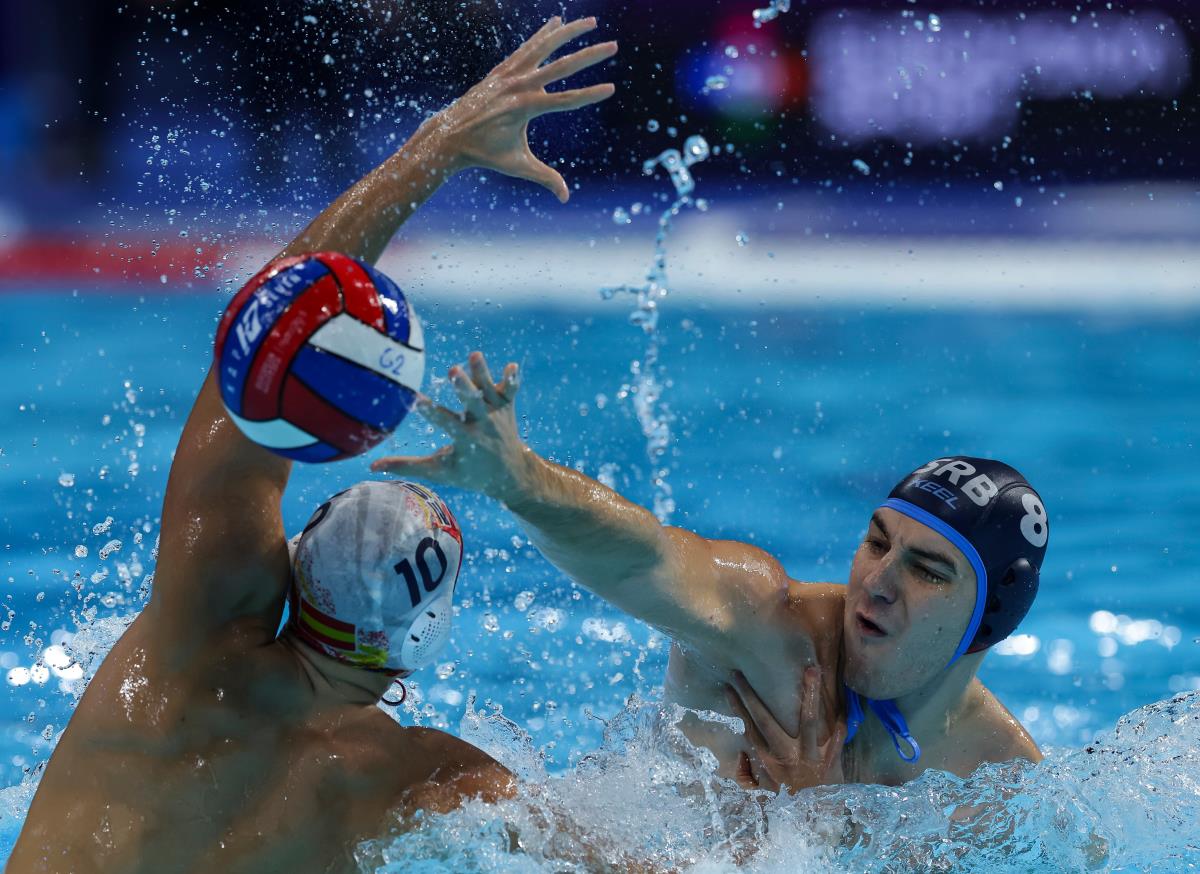 BRAVO, BRE! MOĆNI DELFINI U POSLEDNJIM SEKUNDAMA SRUŠILI ŠPANIJU U ARENI! Svetski i evropski prvaci pali u Beogradu