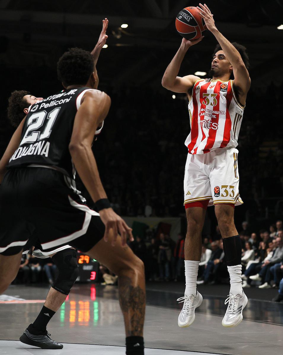 MOĆNA ZVEZDA OSVOJILA I BOLONJU: Raspucani crveno-beli stotkom razbili Virtus i ostvarili kapitalnu pobedu protiv direktnog rivala za plej-in!
