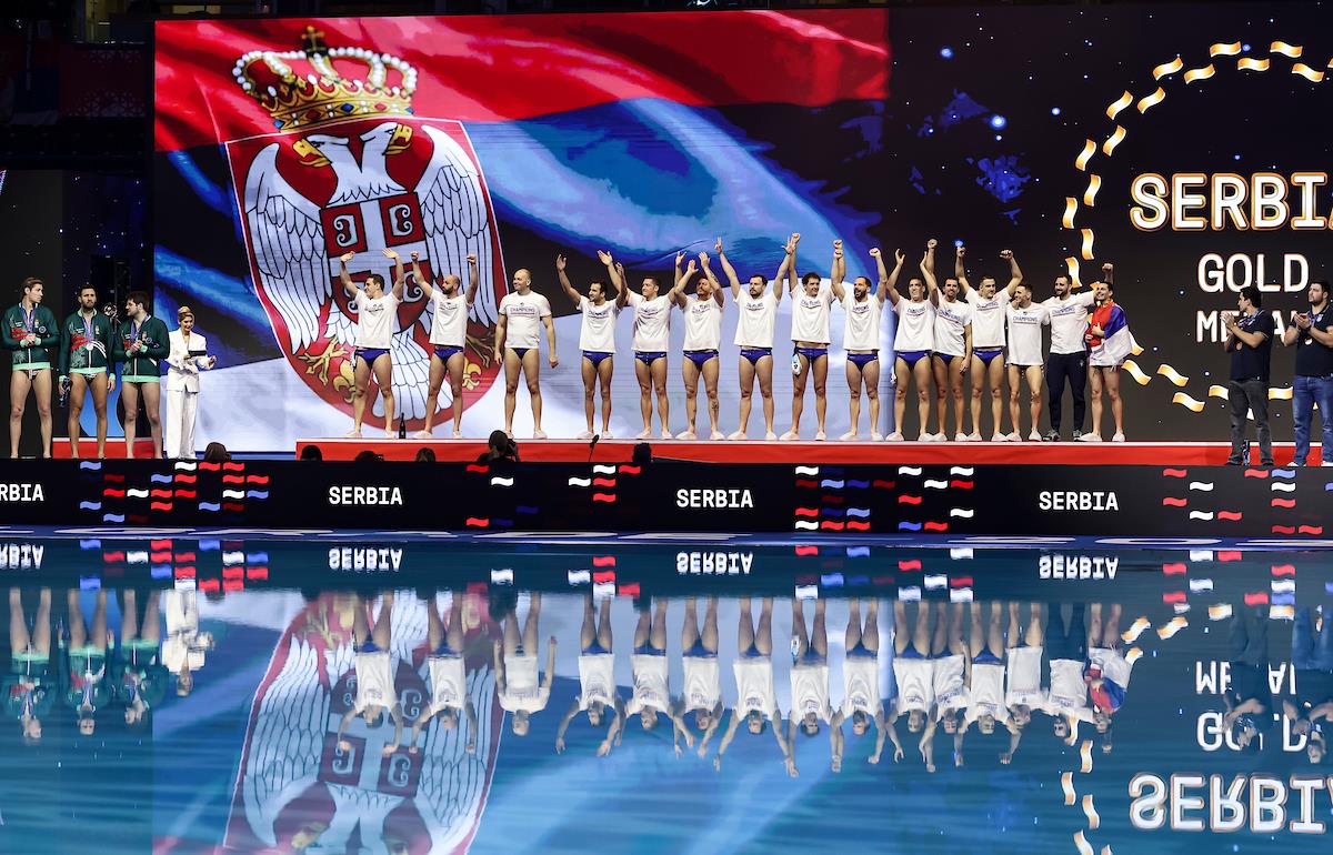 NIŠTA LEPŠE NEĆETE DANAS VIDETI: Pogledajte kroz foto-galeriju kako je izgledalo slavlje zlatnih Delfina